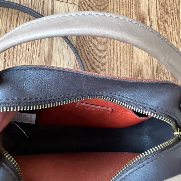 Madewell The Sydney Zip-Top Crossbody Bag in Colorblock - Picture 8 of 11